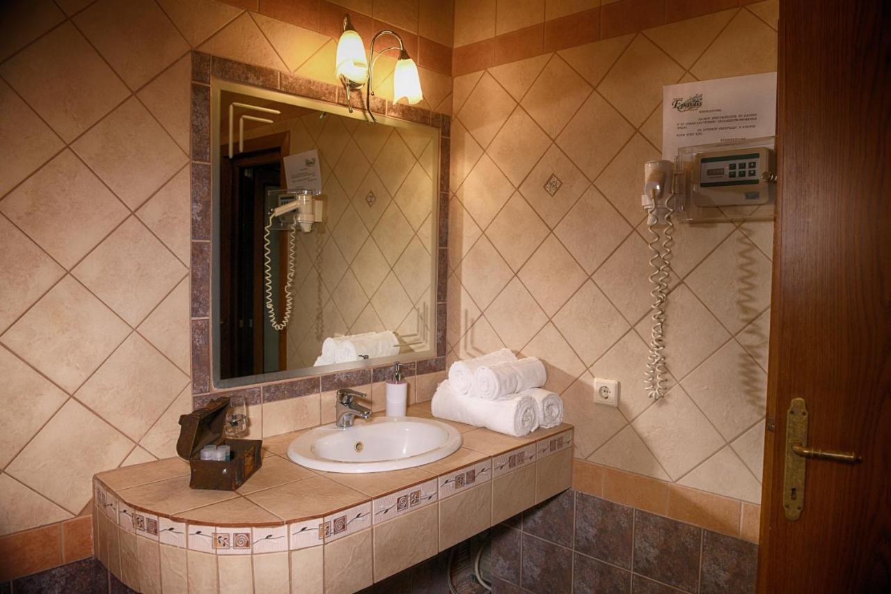 Hotel Epavlis Kato Poroia Екстер'єр фото