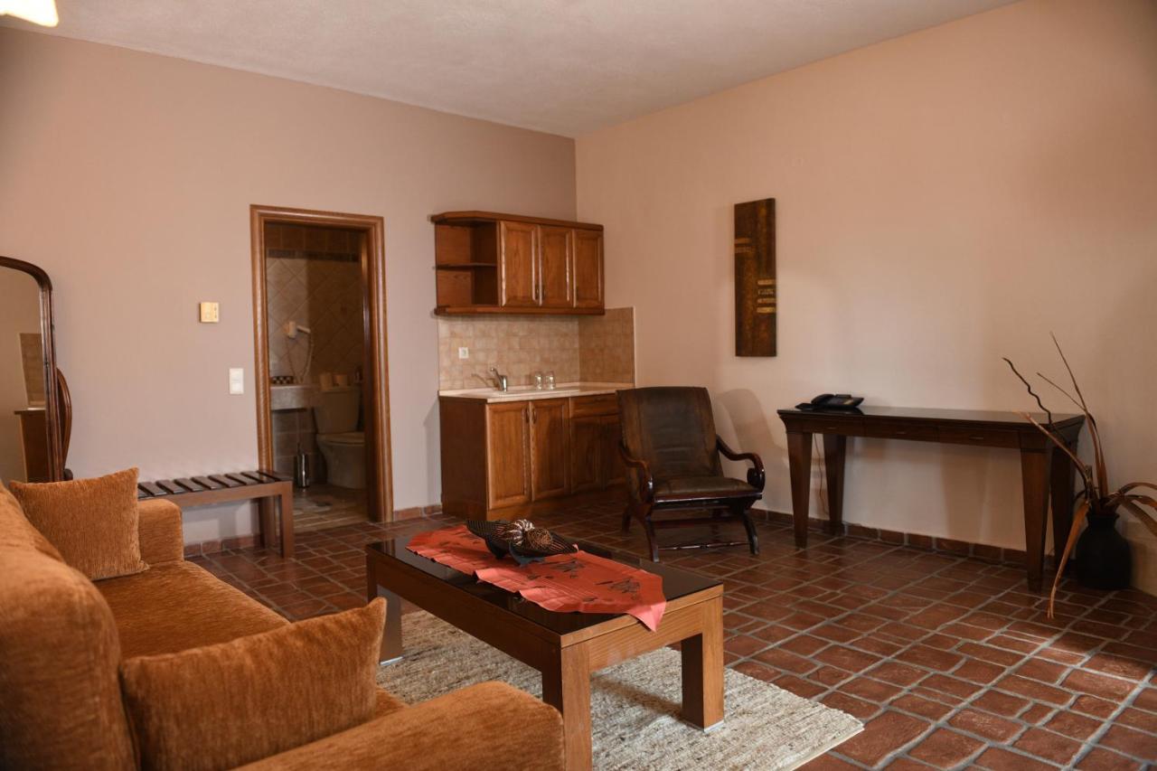 Hotel Epavlis Kato Poroia Екстер'єр фото