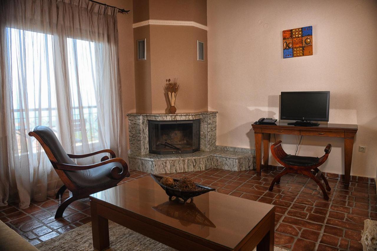 Hotel Epavlis Kato Poroia Екстер'єр фото